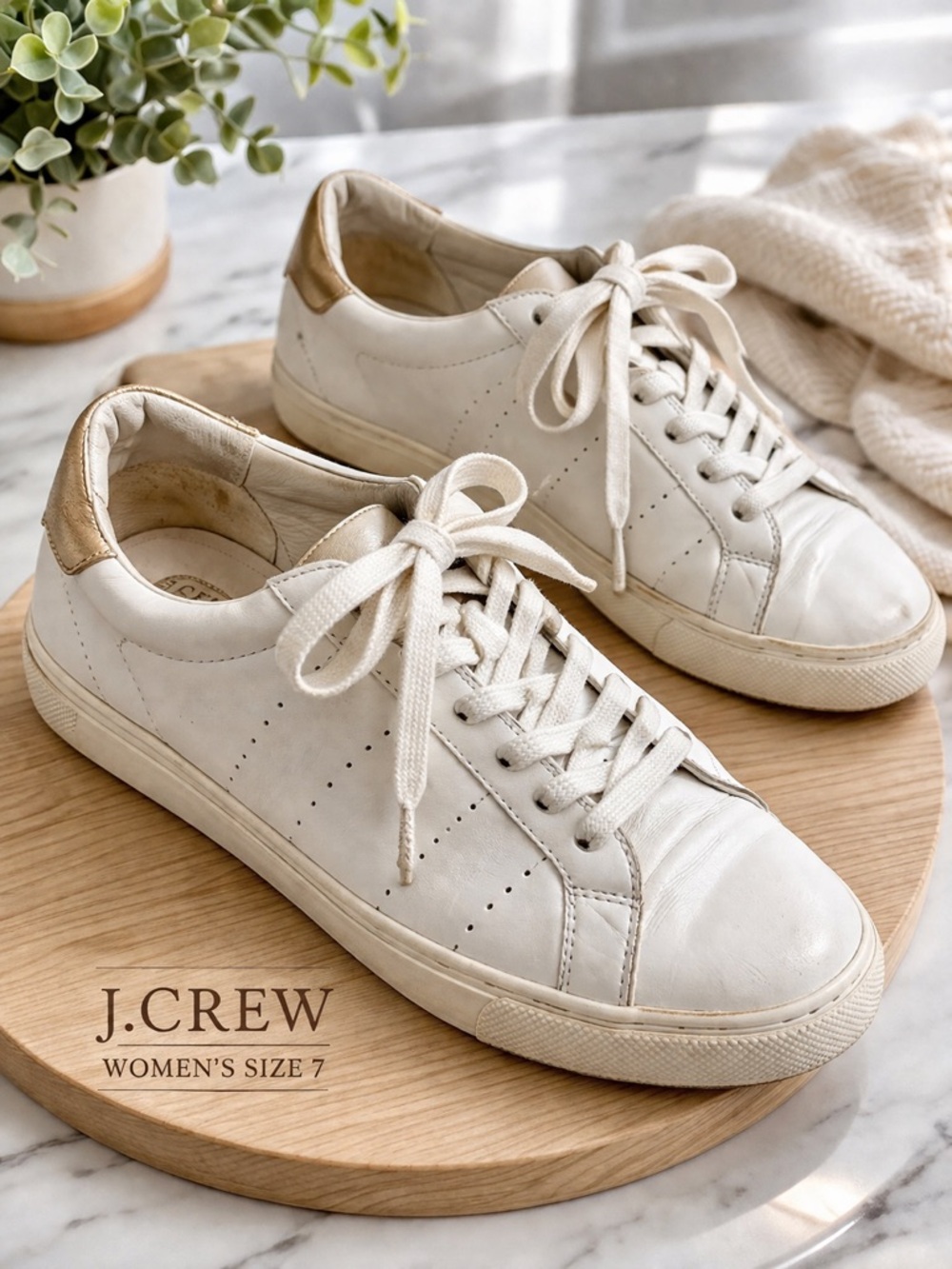 J.Crew White Leather Low Top Sneakers Womens Size 7 Gold Heel Lace Up